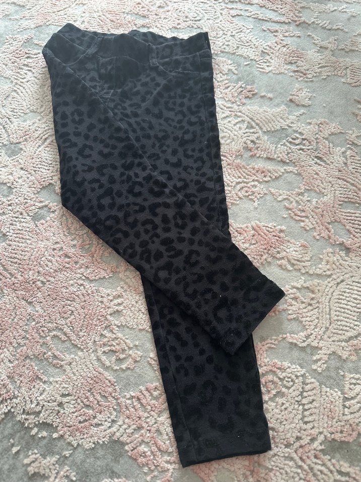 Kız Çocuk Siyah Leopar Desenli Tayt - Görsel 4