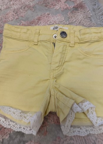 Dantel Detaylı Sarı Pamuk Şort - Görsel 3