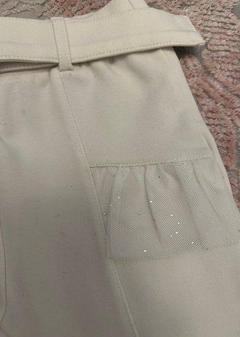 Kemerli Beyaz Kız Pantolonu - Görsel 6