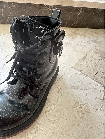 Siyah rugan kız çocuk bot - Görsel 11