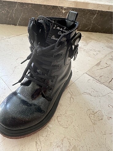 Siyah rugan kız çocuk bot - Görsel 12