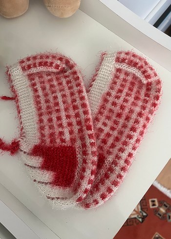 Nakışlı Kırmızı örgü patik - Görsel 2