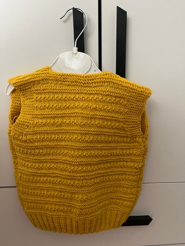 Kız Çocuk Sarı Örgü Süveter V Yaka - Görsel 3