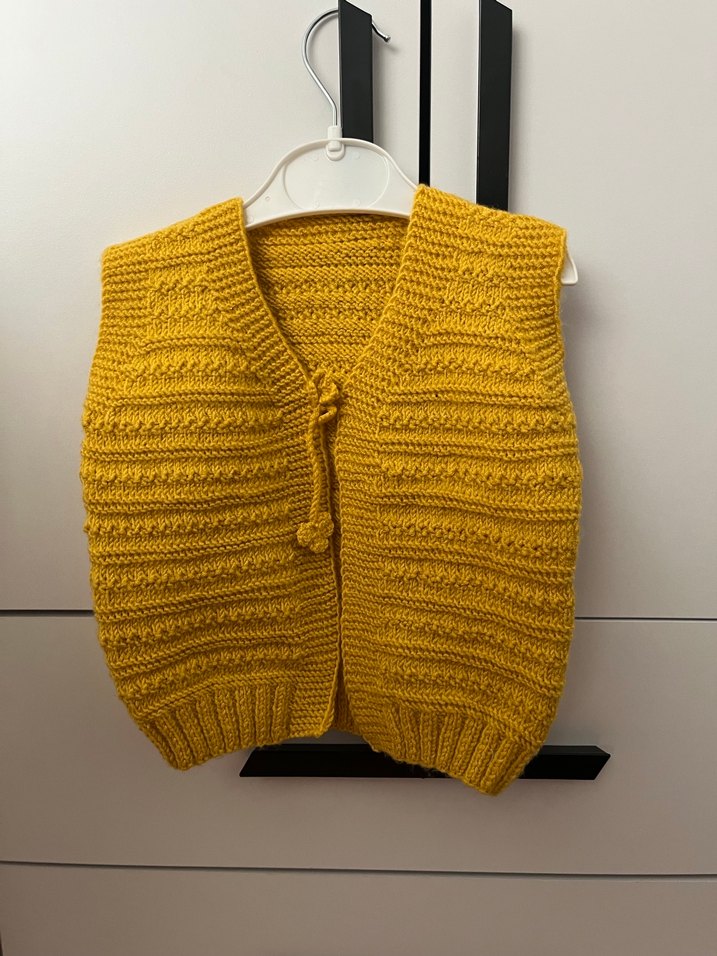 Kız Çocuk Sarı Örgü Süveter V Yaka - Görsel 2