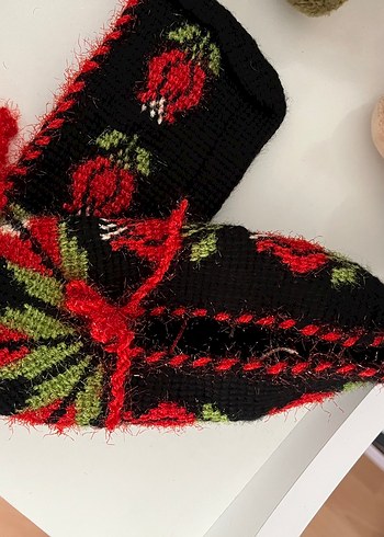 Nakışlı Örgü Kadın Ev Terliği - Görsel 3