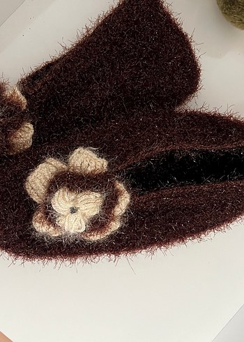 Kahverengi Nakışlı Örgü Kadın Terlik - Görsel 2