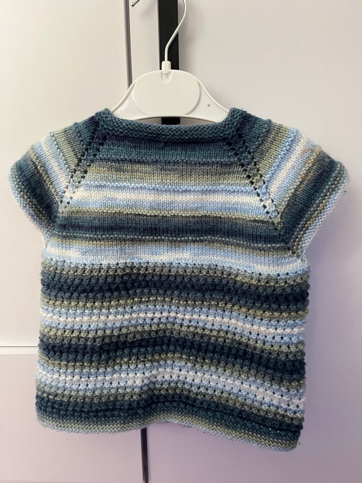 Erkek Çocuk Gri Triko Düğmeli Yelek - Görsel 2