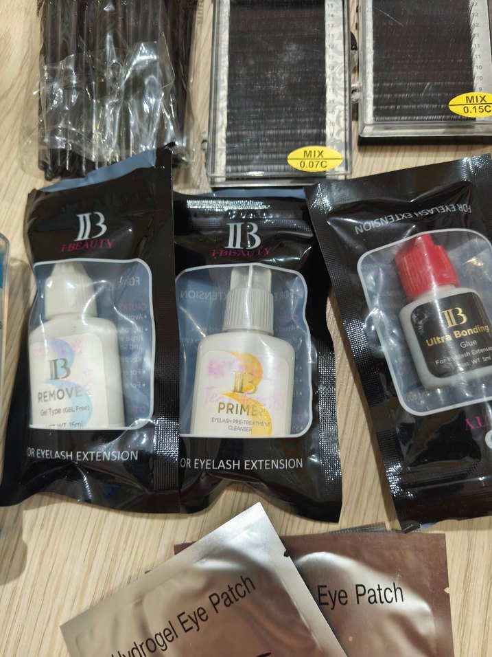 Beyaz Kirpik Uzatma Seti ve Aksesuarları - Görsel 4