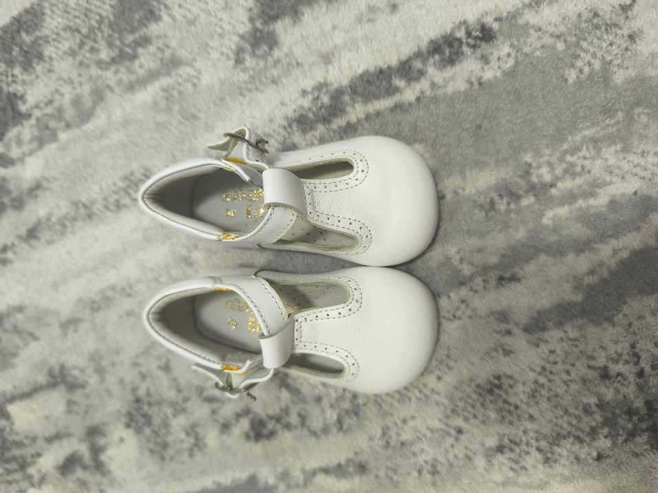 Klasik Beyaz Kız Bebek İlk Adım Ayakkabısı - Görsel 4