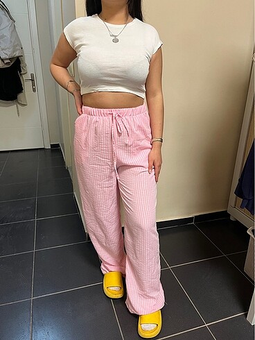 Pembe çizgili keten pantolon