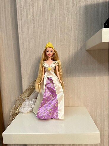 Disney Rapunzel Barbie Bebek