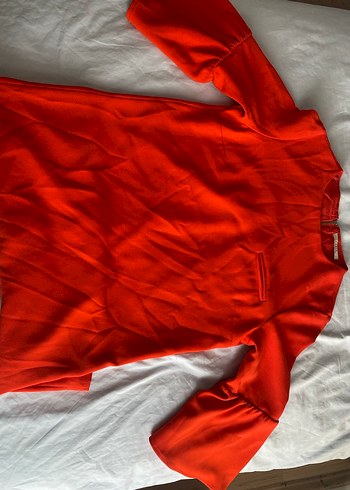 Kırmızı Saten Elbise - Görsel 3