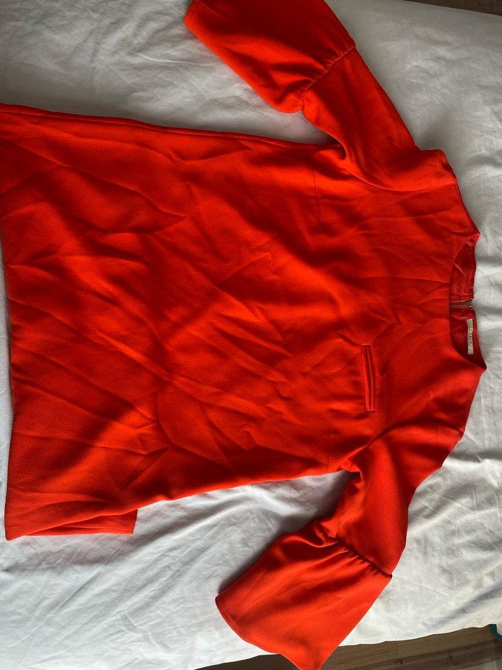 Kırmızı Saten Elbise - Görsel 3