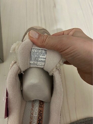 37 Beden ten rengi Renk Skechers dlites