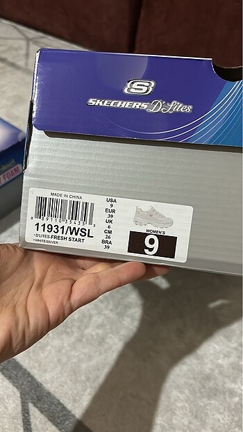 39 Beden Skechers Dlites