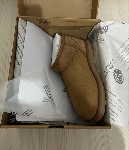 Ugg mini