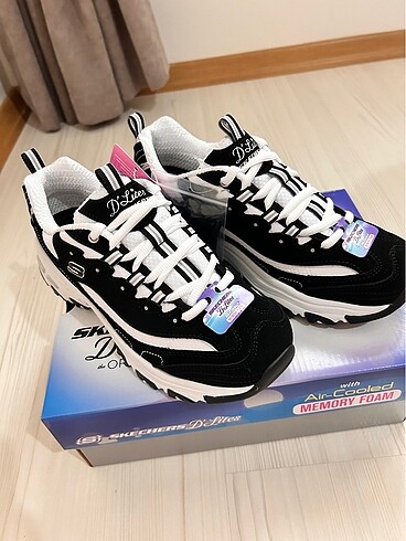 Skechers Skechers biggest fan