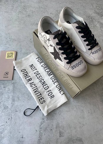 Golden Goose Superstar