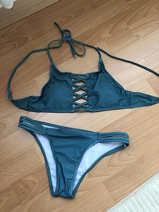 Bikini yeşil