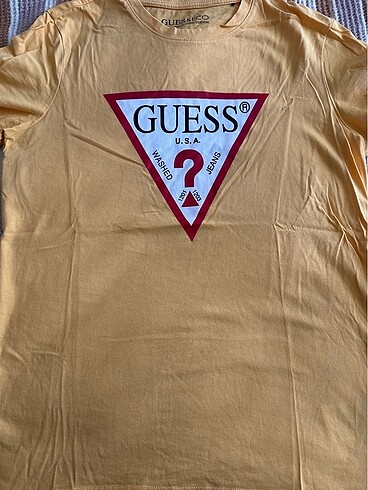 Guess Tshirt