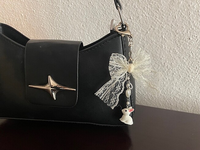 Coquette bunny çanta charmı anahtarlık