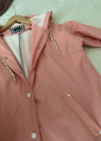 Düğmeli Uzun Pembe Kadın Yağmurluk - Görsel 11