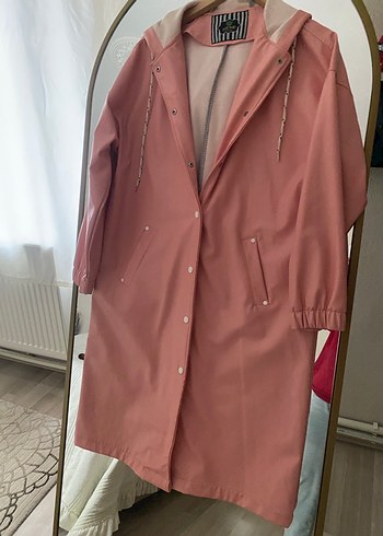Düğmeli Uzun Pembe Kadın Yağmurluk - Görsel 2