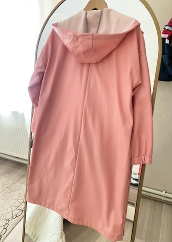 Düğmeli Uzun Pembe Kadın Yağmurluk - Görsel 7