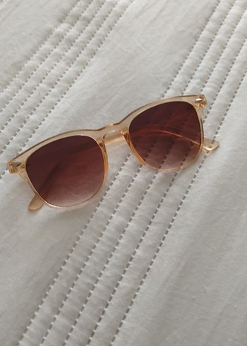 Şeffaf Bej Vintage Kadın Güneş Gözlüğü - Görsel 3