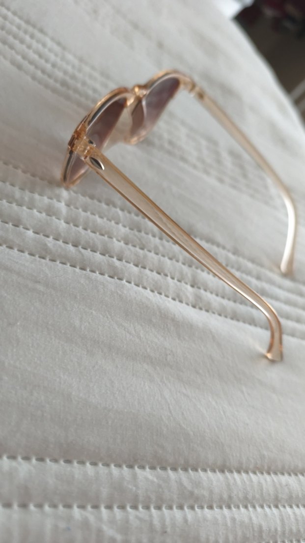 Şeffaf Bej Vintage Kadın Güneş Gözlüğü - Görsel 4