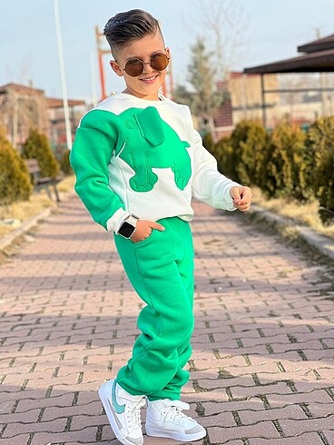 Erkek çocuk eşofman takımı