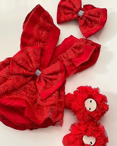 Kız bebek dantelli tulum set