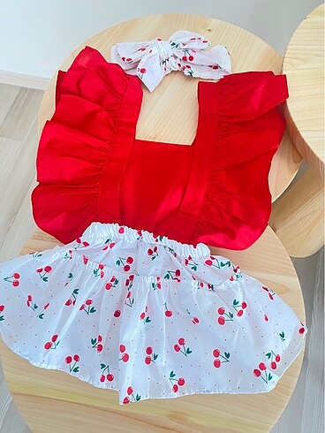 1 Yaş Beden Kız bebek tulum ve bandana