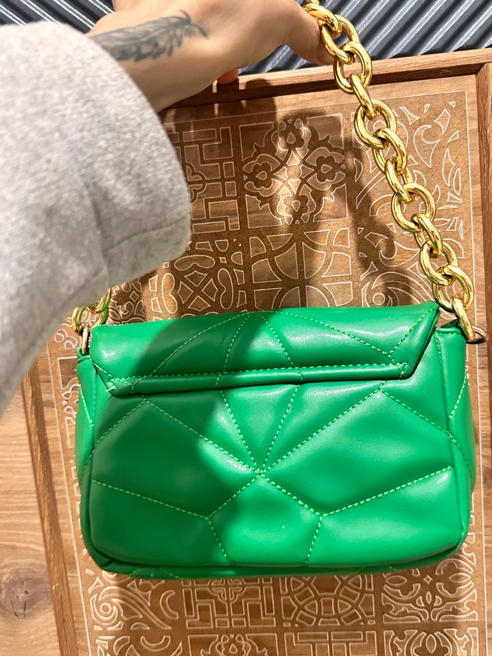 Zincir Detaylı Yeşil Deri Kadın Çanta - Görsel 2