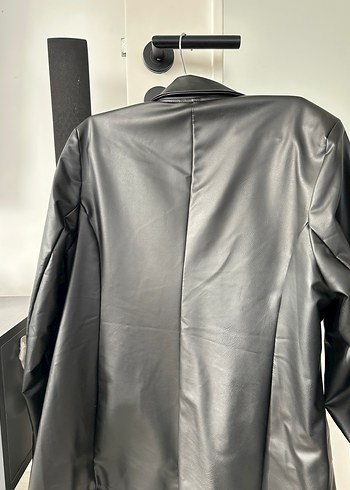 Düğmeli Siyah Deri Kadın Ceket - Görsel 4