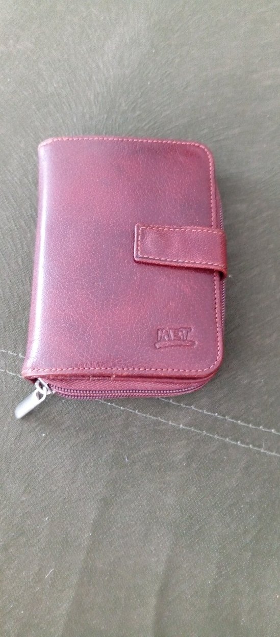 Parlak Kahverengi Minimalist Erkek Cüzdanı va kadın - Görsel 2