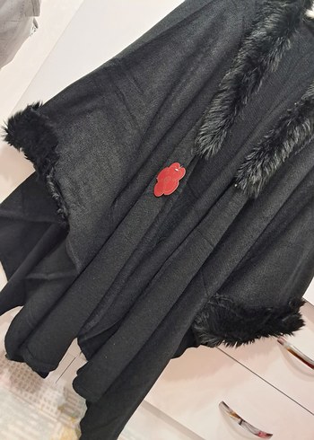 Kürk Detaylı Siyah Uzun Kadın Panço - Görsel 8