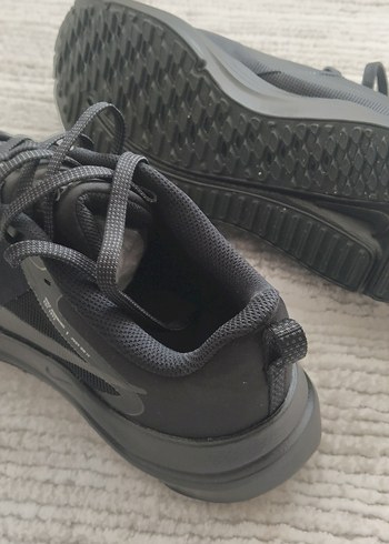 Nike Downshifter 12 Siyah Erkek Spor ayakkabı 42 numara - Görsel 6