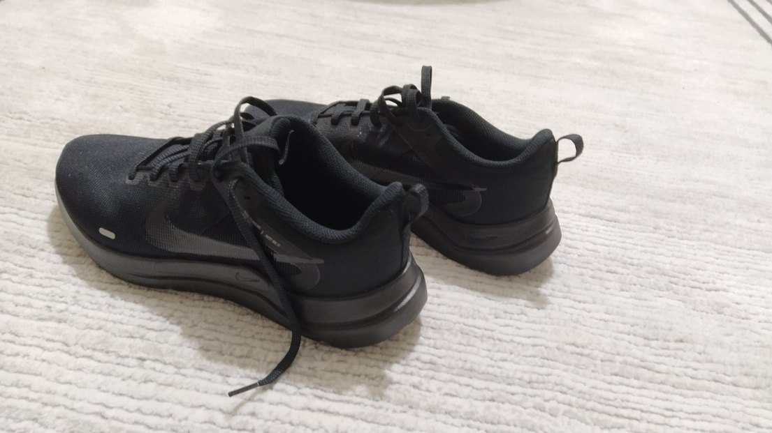 Nike Downshifter 12 Siyah Erkek Spor ayakkabı 42 numara - Görsel 3