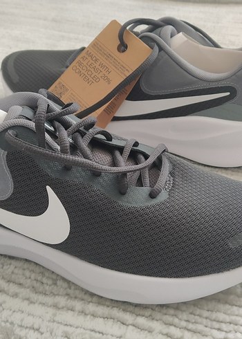Nike Revolution 7 Gri Erkek Spor ayakkabı 44.5 numara - Görsel 2