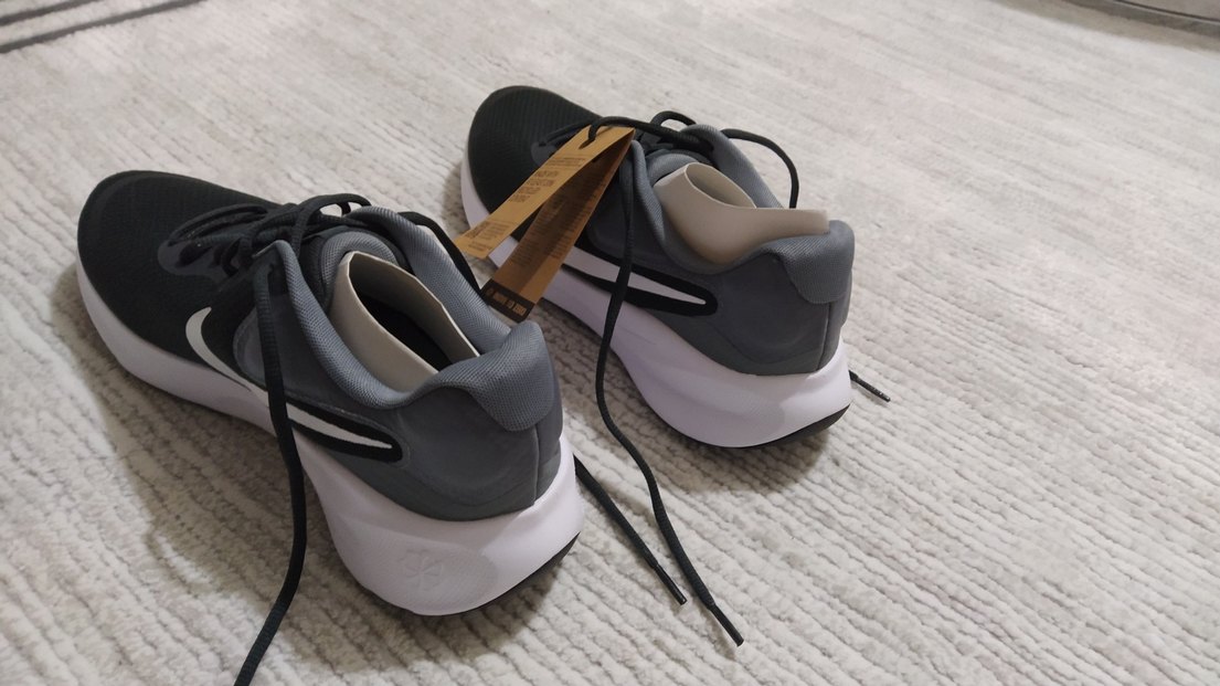 Nike Revolution 7 Gri Erkek Spor ayakkabı 44.5 numara - Görsel 3