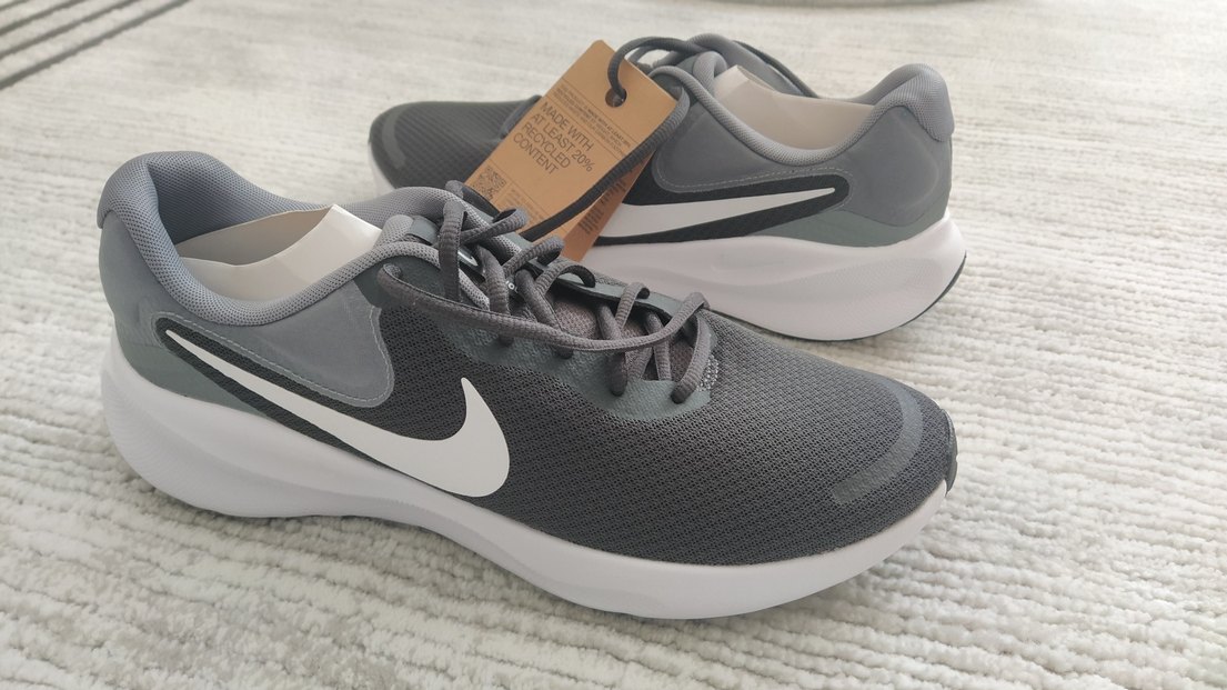 Nike Revolution 7 Gri Erkek Spor ayakkabı 44.5 numara - Görsel 2