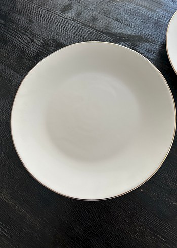 Bella Maison marka Ekru rengi Yuvarlak servis Tabağı