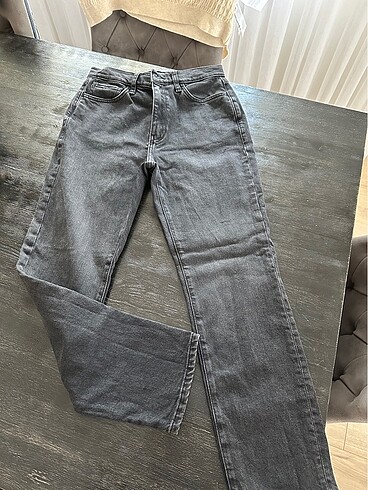 Mango marka jean