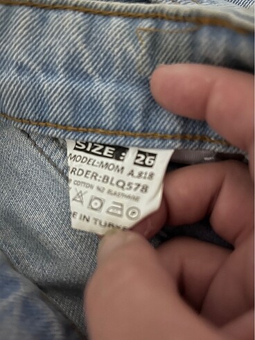 Bershka Pantolon