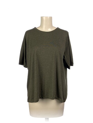 PreLoved T-shirt %70 İndirimli.
