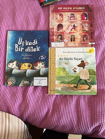 Üç kedi bir dilek,Az sözlü sıçan,Bir müzik efsanesi