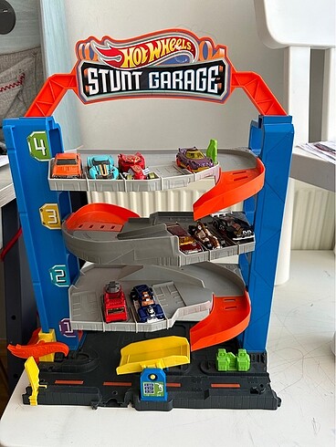  Beden Hot Whells Garage Garaj