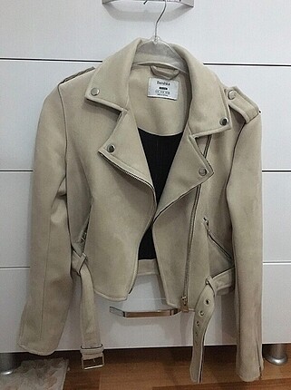 bershka b krem rengi biker ceket