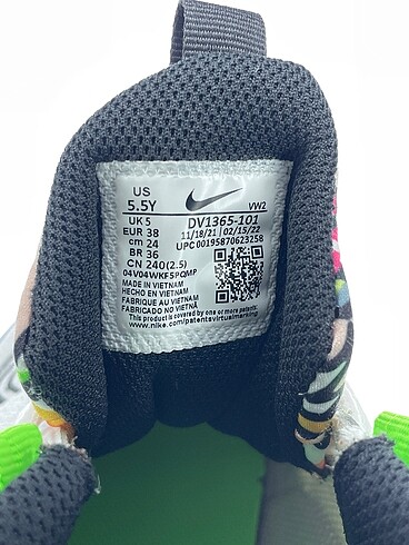 38 Beden çeşitli Renk Nike Spor Ayakkabı %70 İndirimli.